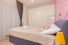 Active City Apartments Warsaw by Renters