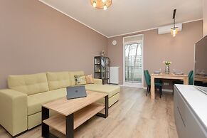 Active City Apartments Warsaw by Renters