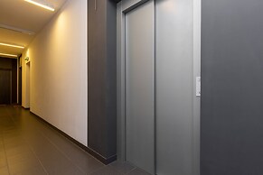 Active City Apartments Warsaw by Renters