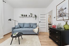 Railway Station Apartment by Renters