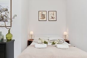 Railway Station Apartment by Renters