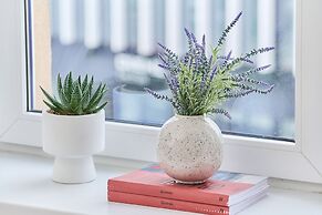 Railway Station Apartment by Renters