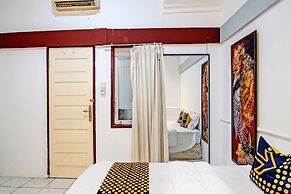 SPOT ON 92052 Aulya Homestay Syariah Near Tuanku Tambusai Stadium