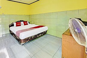 SPOT ON 91376 Hotel Bintang Flores