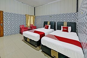 SPOT ON 91376 Hotel Bintang Flores
