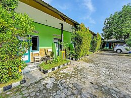 SPOT ON 91376 Hotel Bintang Flores