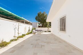 3284 Villa Anita by Barbarhouse