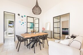 3284 Villa Anita by Barbarhouse