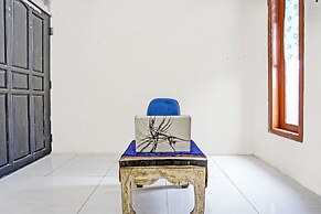 OYO 92078 Tarlo Guest House 4