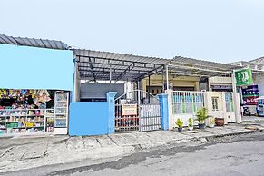 OYO 92078 Tarlo Guest House 4