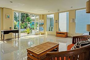 Collection O 91288 Chrysant Premiere Residence