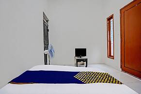 OYO LIFE 92077 Tarlo Guest House 3