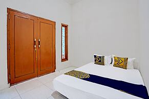 OYO LIFE 92077 Tarlo Guest House 3