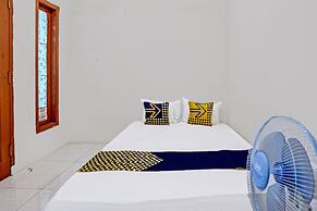 OYO LIFE 92077 Tarlo Guest House 3