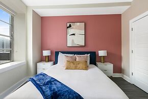 NOLA Charm Luxury 4-Bed Retreat Steps from French Quarter