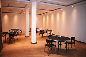 Lemonwood Suites