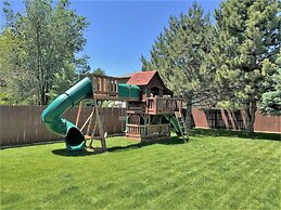 The Midvale House 4 Bedroom Home by Redawning