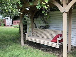 The Midvale House 4 Bedroom Home by Redawning