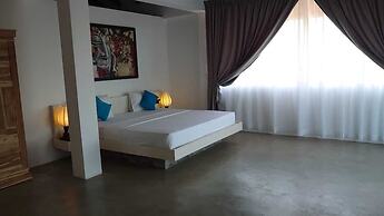 The beach house by Kay jay Hotels
