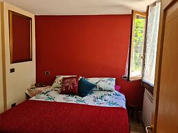 Sale! Beautiful 2-bed Apartment With Pool Access