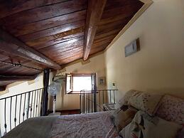 Sale! Beautiful 2-bed Apartment With Pool Access