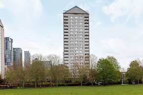 The Canary Wharf Collection