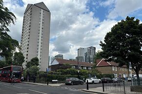 The Canary Wharf Collection