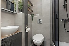 City Center Apartment by Renters