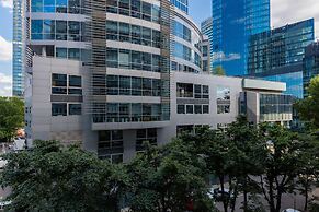 City Center Apartment by Renters