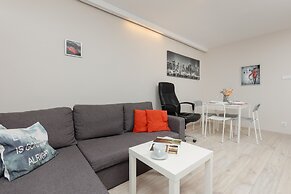 City Center Apartment by Renters