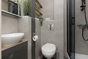 City Center Apartment by Renters