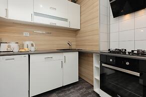 City Center Apartment by Renters