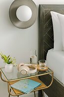 Sonder by Marriott Bonvoy Artesa Apartments West Queen West