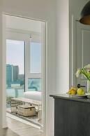 Sonder by Marriott Bonvoy Artesa Apartments West Queen West