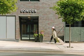 Sonder by Marriott Bonvoy Artesa Apartments West Queen West