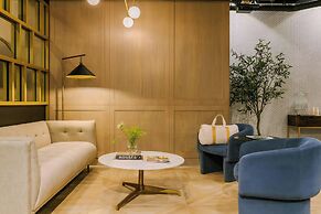 Sonder by Marriott Bonvoy Artesa Apartments West Queen West