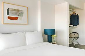 Sonder by Marriott Bonvoy Artesa Apartments West Queen West