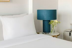 Sonder by Marriott Bonvoy Artesa Apartments West Queen West