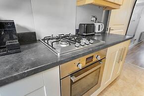 Perfect Location, dog Friendly Beautiful Home