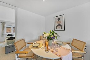 Perfect Location, dog Friendly Beautiful Home
