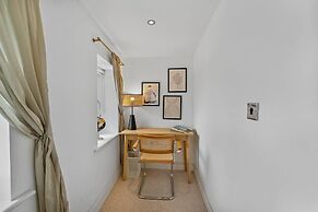 Perfect Location, dog Friendly Beautiful Home