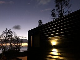 Calma Cabins
