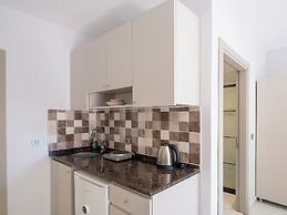 The Rent Tent Suite 23