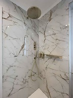 Bellagio Luxury Suites Apartments