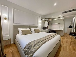 Bellagio Luxury Suites Apartments