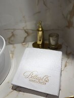 Bellagio Luxury Suites Apartments