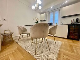 Bellagio Luxury Suites Apartments