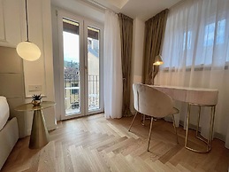 Bellagio Luxury Suites Apartments