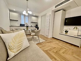 Bellagio Luxury Suites Apartments