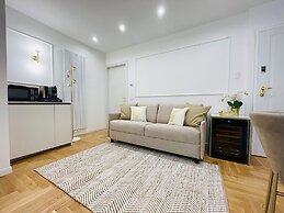 Bellagio Luxury Suites Apartments